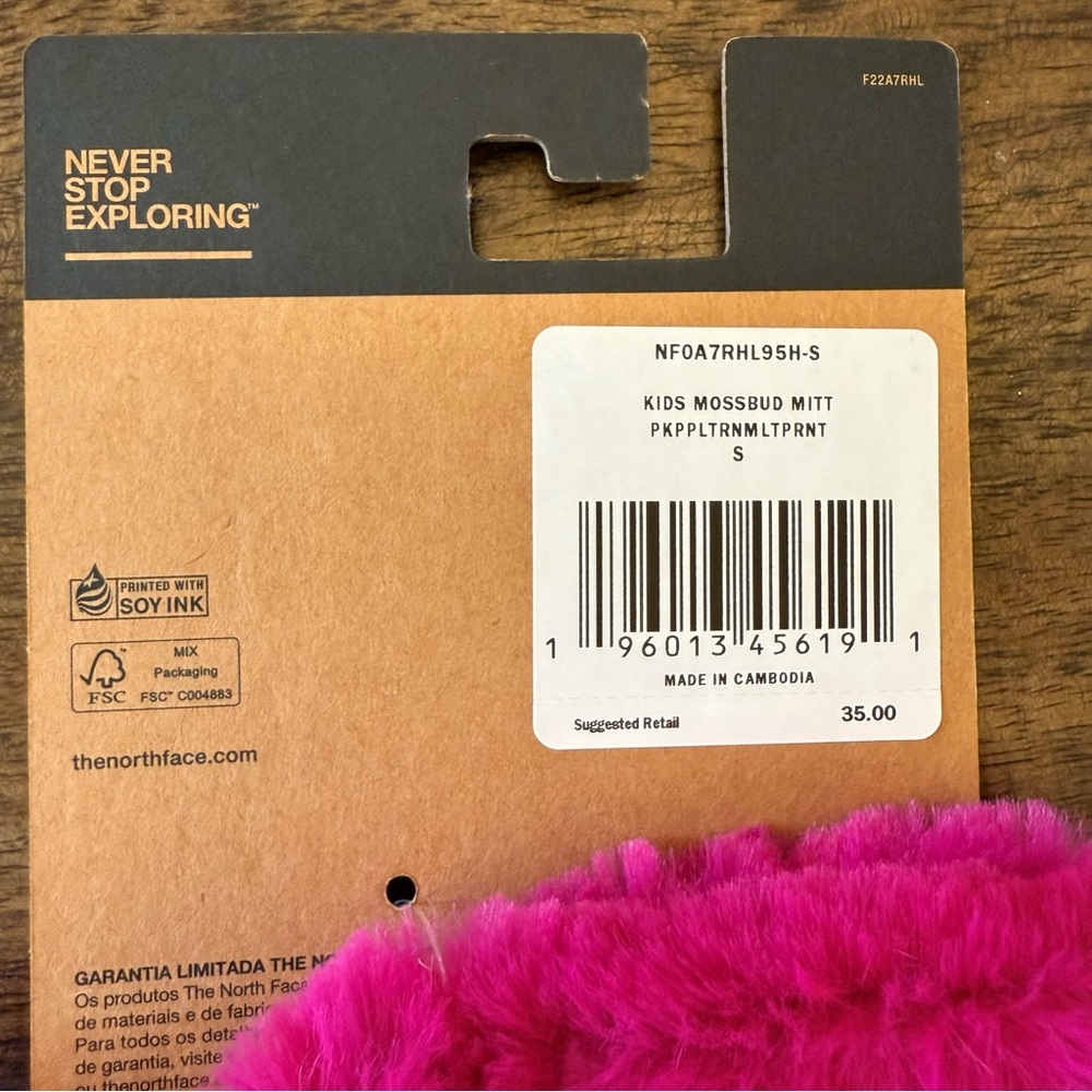 The North Face Kids’ Mossbud Swirl Mitt - Picture 5 of 7